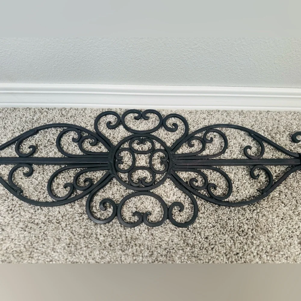 Beautiful Wrought Iron Metal Wall Decor Shabby Chic Home Drapery Crown LARGE - Picture 5 of 6